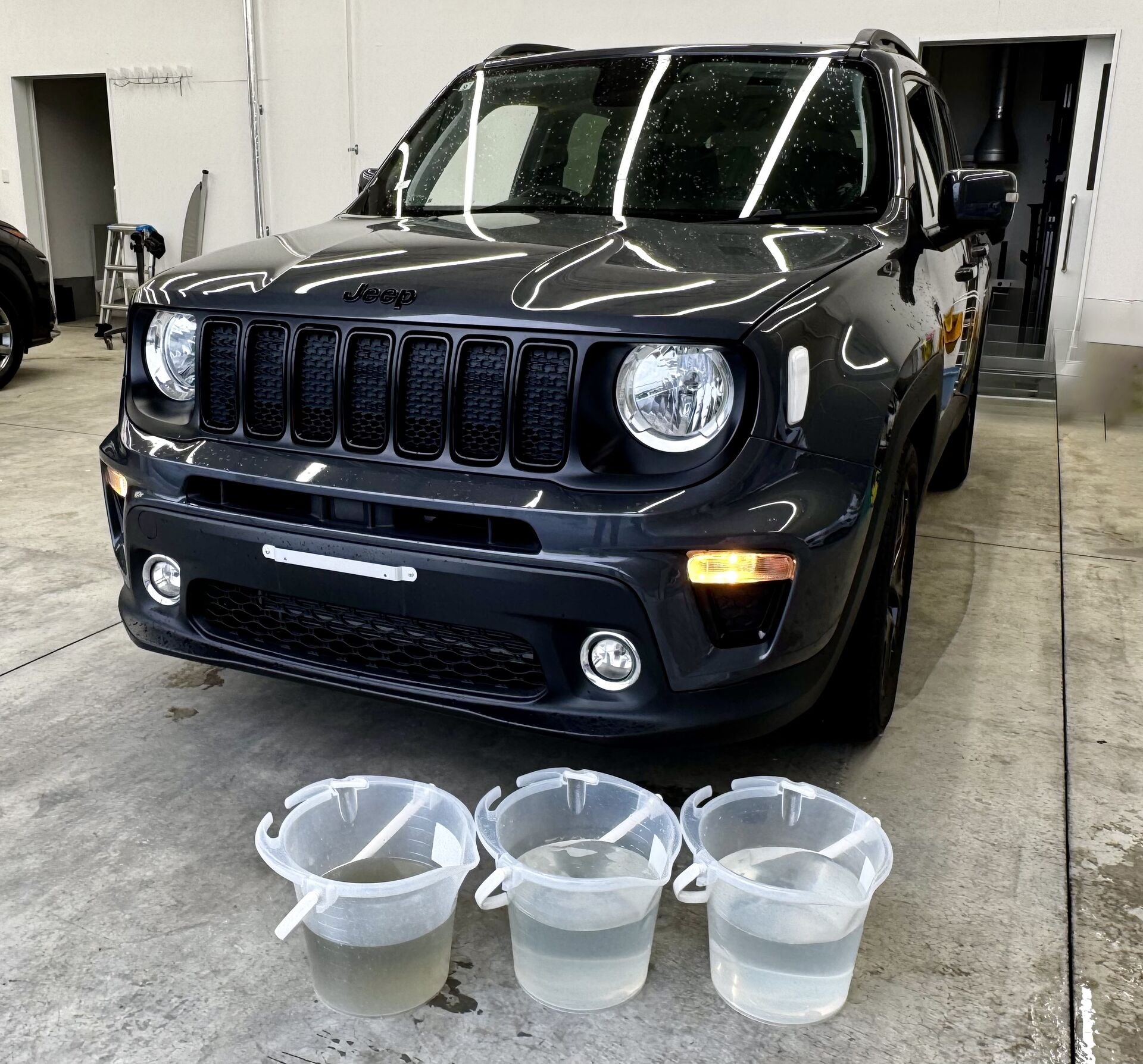 2021年式　JEEP　レネゲード　12,000km