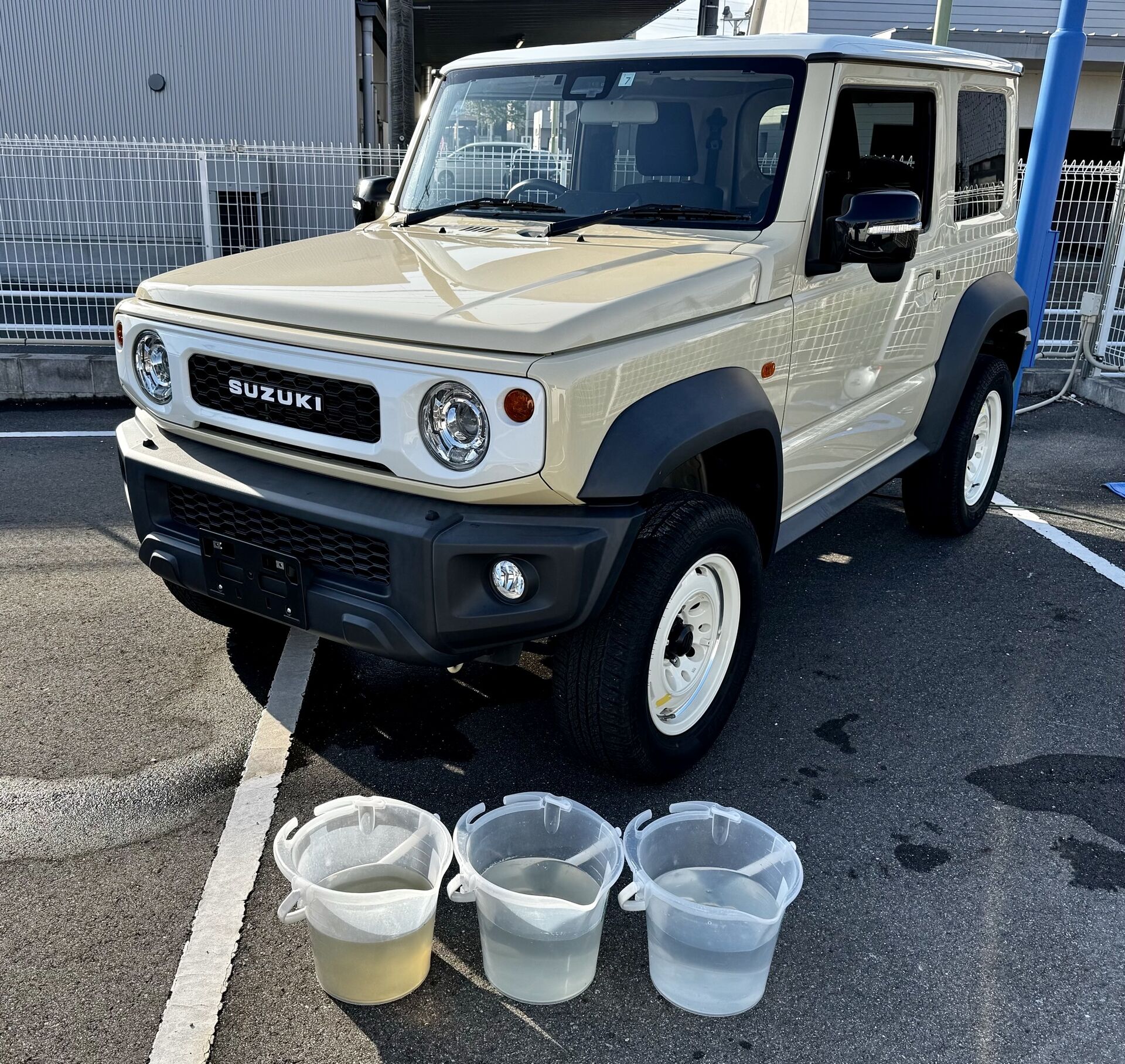 2020年式　スズキ　ジムニーシエラ　25,300km