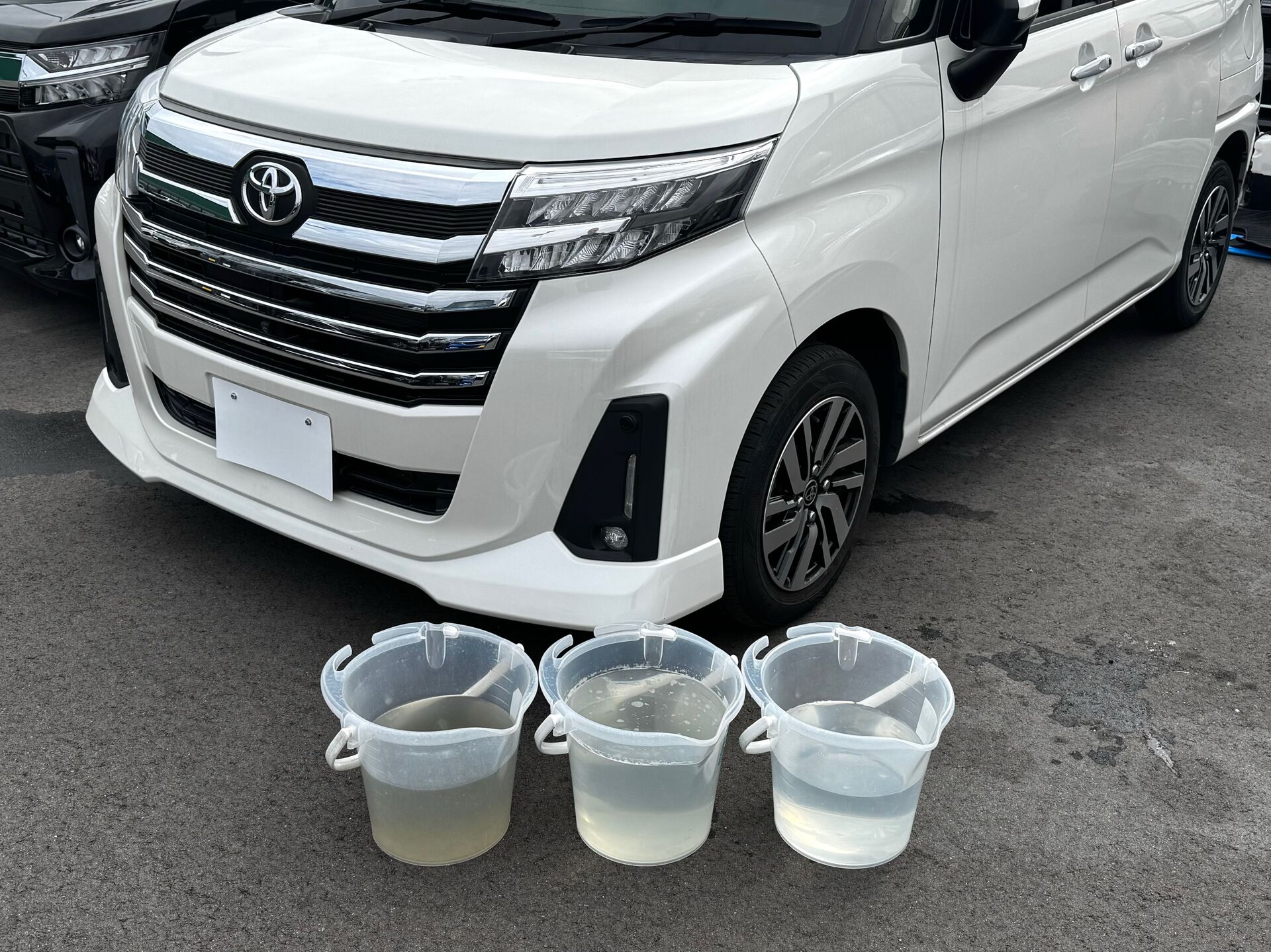 2021年式　トヨタ　ルーミー　24,000km