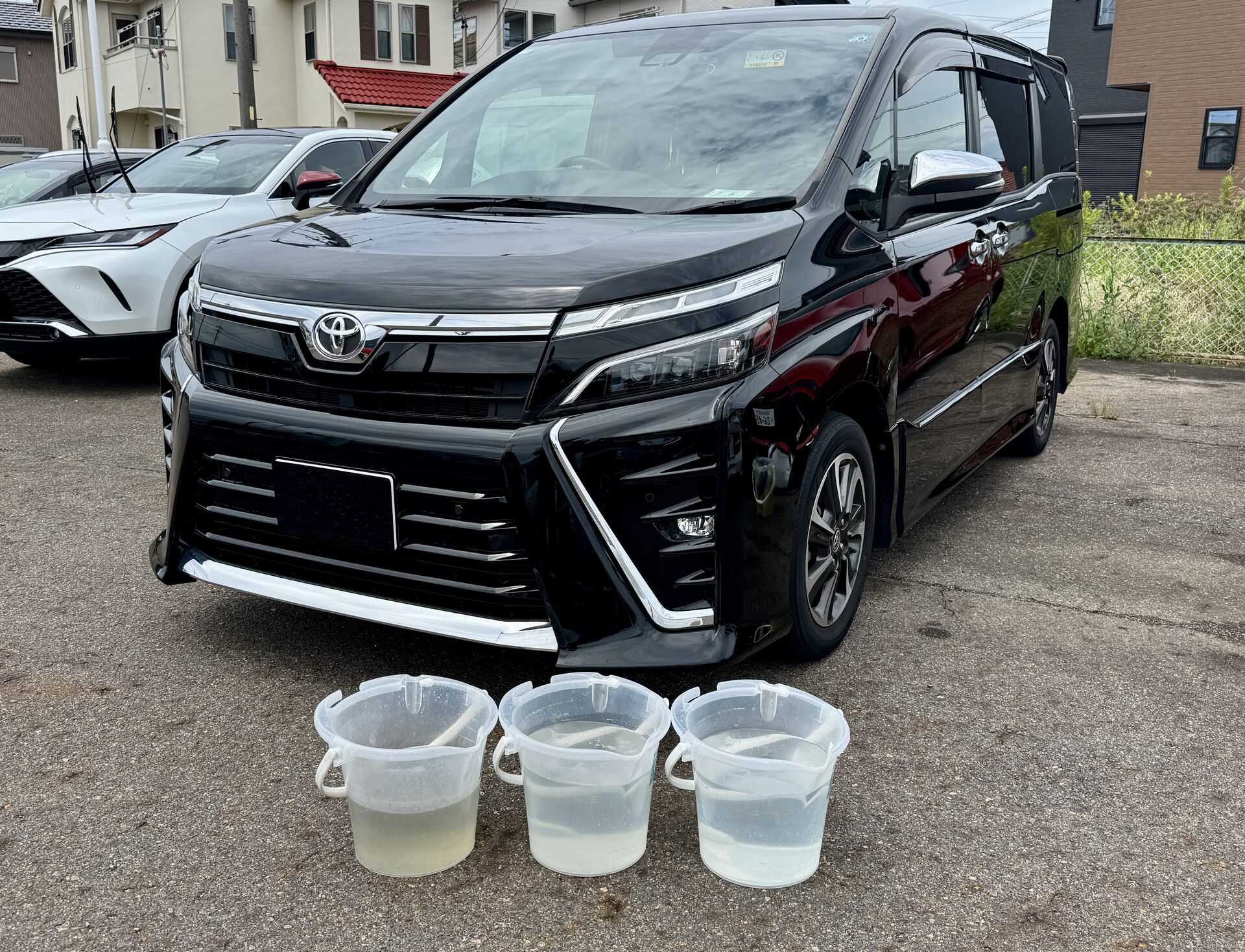 2021年式　トヨタ　ヴォクシー   28,000km